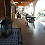 Casa Roble Компета