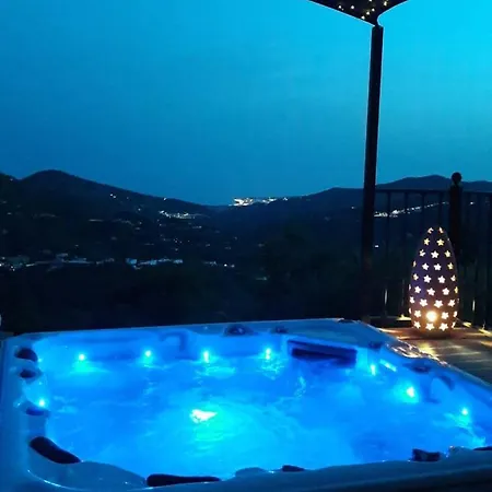 Casa Roble Bed & Breakfast 3*