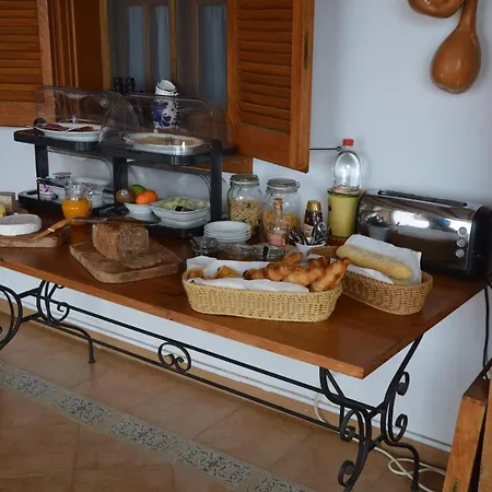 Bed & Breakfast Casa Roble 3*