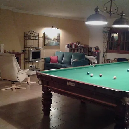 Casa Roble Nocleg ze śniadaniem 3*