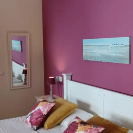 Casa Roble Bed & Breakfast 4*