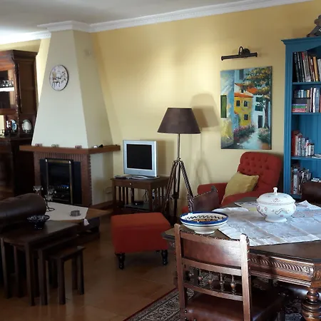 Casa Roble 4*