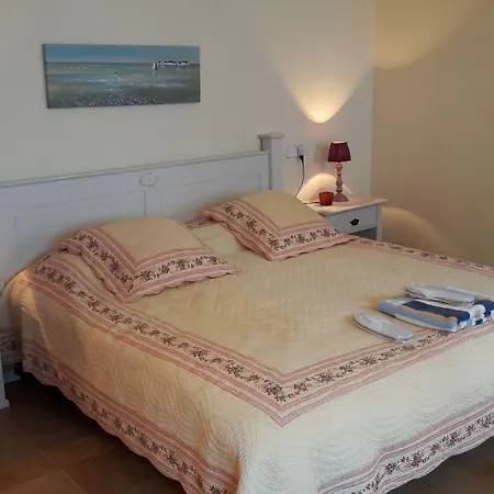 Casa Roble Bed & Breakfast 4*