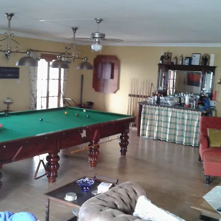 Casa Roble Bed & Breakfast 4*