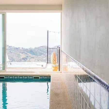 Casa Roble Bed & Breakfast 4*