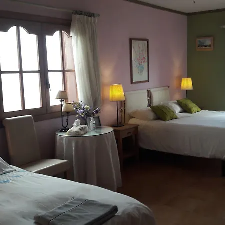 Casa Roble Bed & Breakfast Cómpeta
