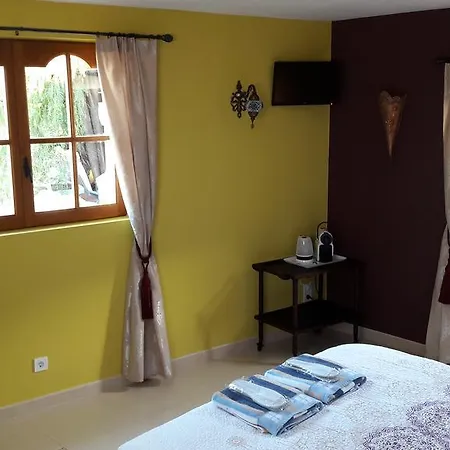 Bed & Breakfast Casa Roble 4*
